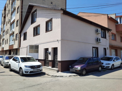 Viile Noi – mixt vila / apartament cu spatiu comercial.