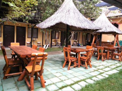 MAMAIA NORD - Pensiune 14 camere la 2 minute de plaja!