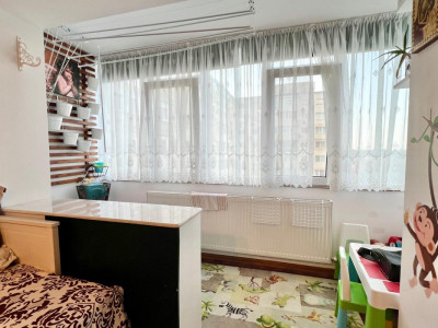 Apartament 2 camere cu centrala gaz si loc parcare