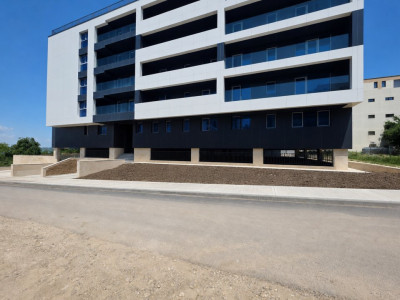 Apartament 2 camere cu vedere la lac, la cheie , bloc nou, proiect premium