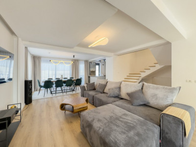 Vila P+1 in Valu lui Traian, pe partea dreapta - finisata complet