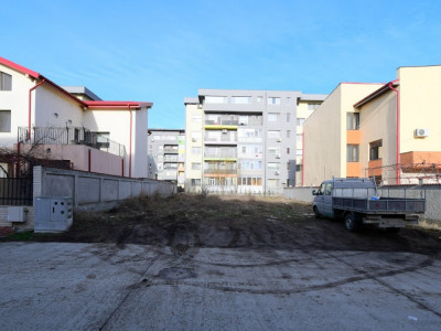 Tomis Plus – str. Hanovra – Teren 445mp/16,23m - intre vile 