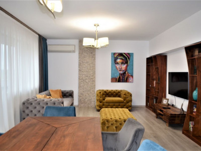 Apartament 4 camere lux in zona Tomis Plus